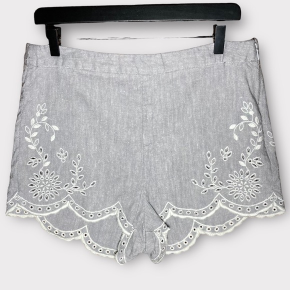 Free People Life's Too Short Scalloped Hem Short Heathered Gray Size 12 Linen - Picture 1 of 15